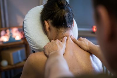 massage en entreprise sur chaise ou massage Amma